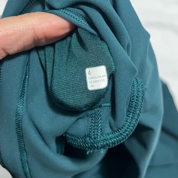 Lululemon Wunder Trains - Picture 2 of 3